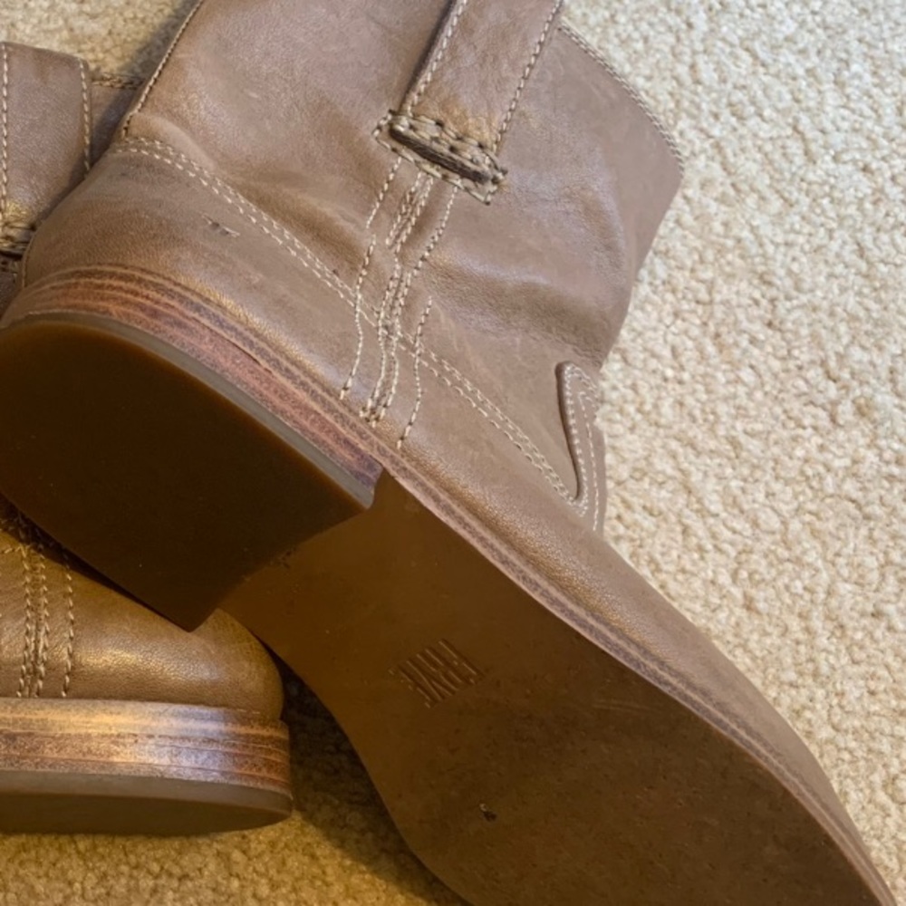 FRYE leather Ankle Booties leather, US size 6.